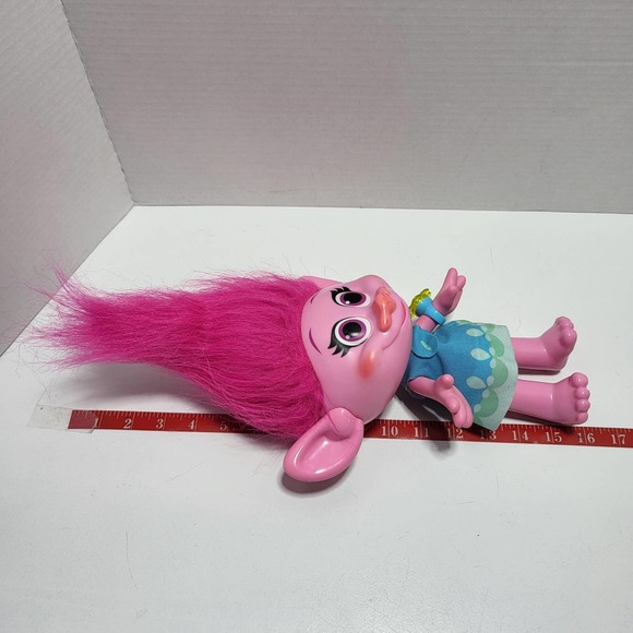 Troll Doll Hug Time Poppy 14" Talking / Light Up - Hasbro - 2015 - Dreamworks - Picture 14 of 14